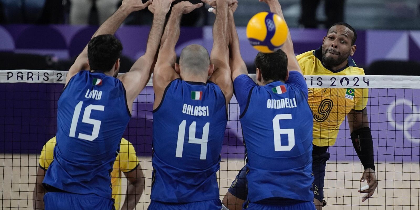 brasil-e-superado-pela-italia-na-estreia-do-volei-masculino-em-paris