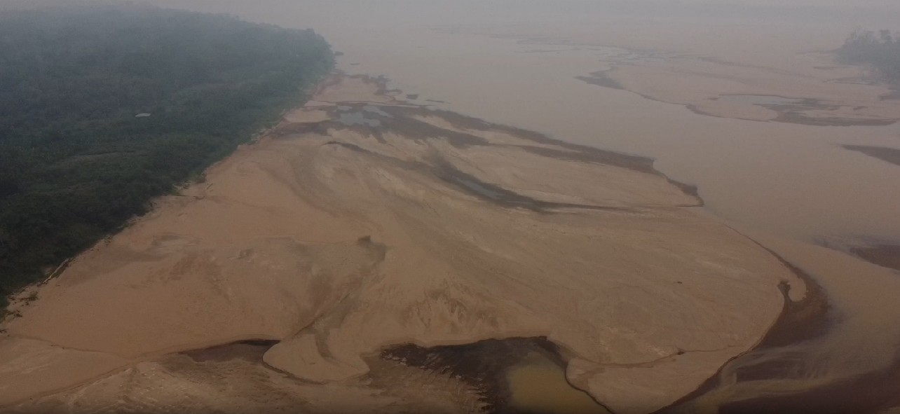 video:-balsa-bate-em-pedras-e-afunda-parcialmente-no-rio-madeira-em-porto-velho