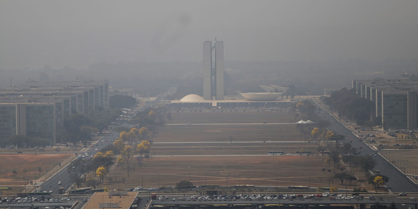 poluicao-do-ar-em-brasilia-cresceu-350-vezes-durante-incendio