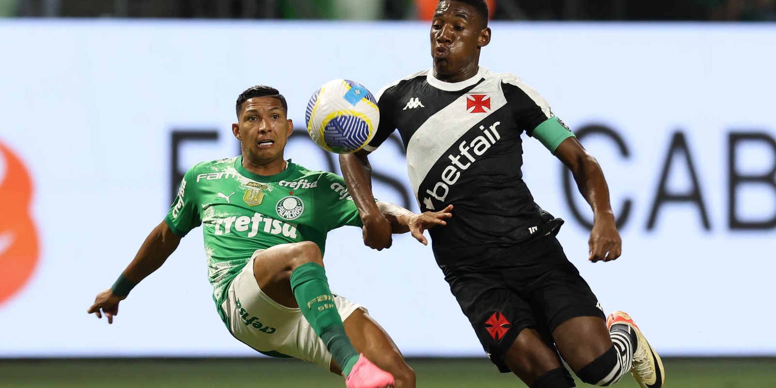 palmeiras-e-vasco-jogam-no-mane-garrincha-com-transmissao-da-nacional